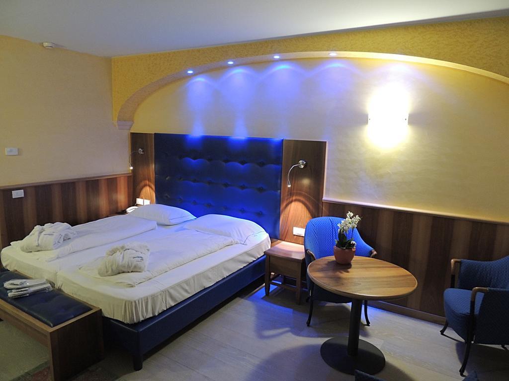Grand Hotel Astoria Lavarone Esterno foto