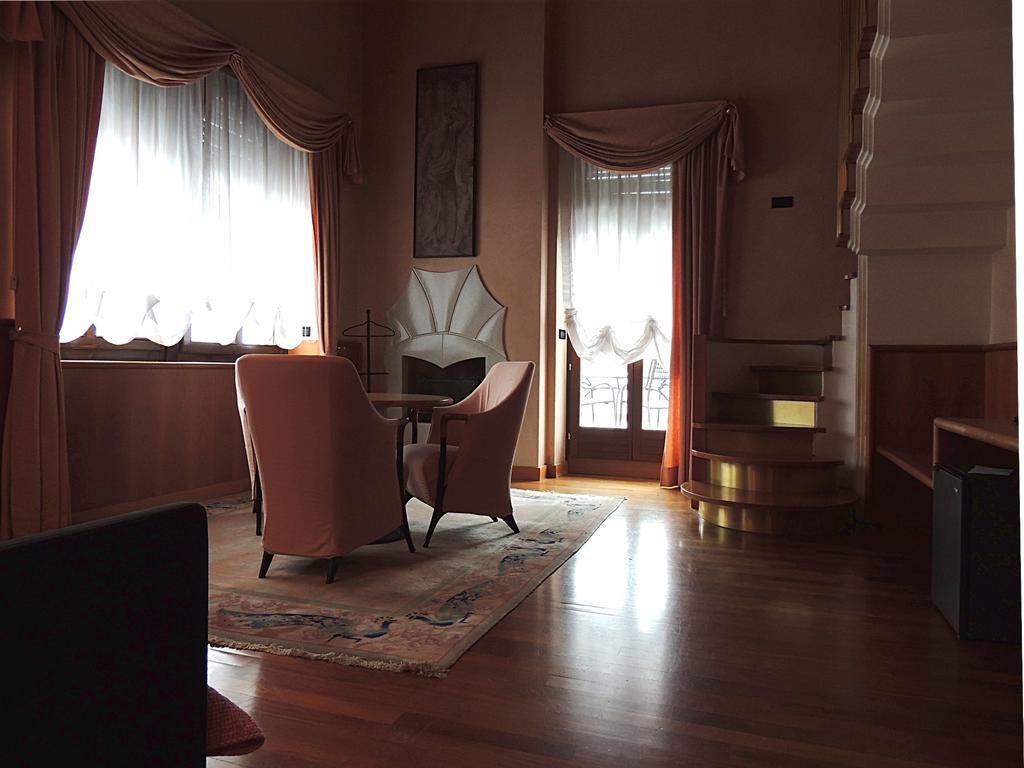Grand Hotel Astoria Lavarone Esterno foto