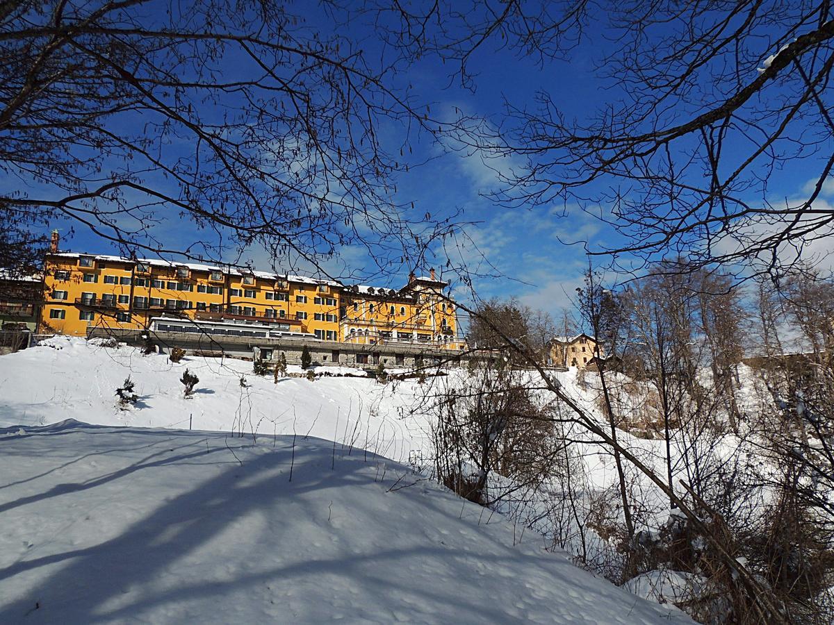 Grand Hotel Astoria Lavarone Esterno foto