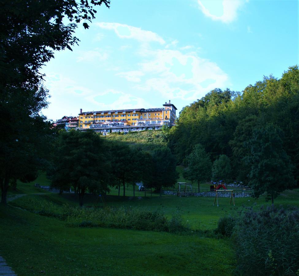 Grand Hotel Astoria Lavarone Esterno foto