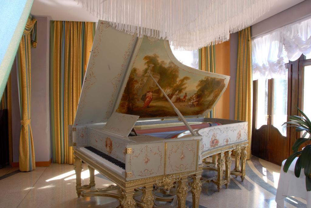 Grand Hotel Astoria Lavarone Esterno foto