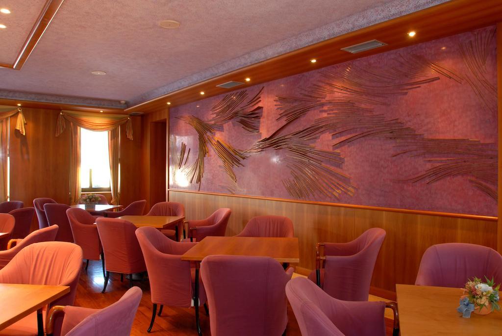 Grand Hotel Astoria Lavarone Esterno foto