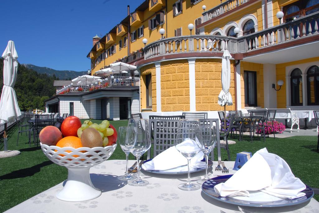 Grand Hotel Astoria Lavarone Esterno foto