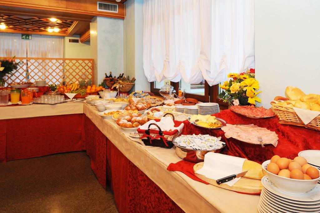 Grand Hotel Astoria Lavarone Esterno foto